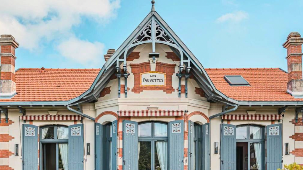 Quel cadeau personnalisé offrir pour une maison ? 30 idées originales